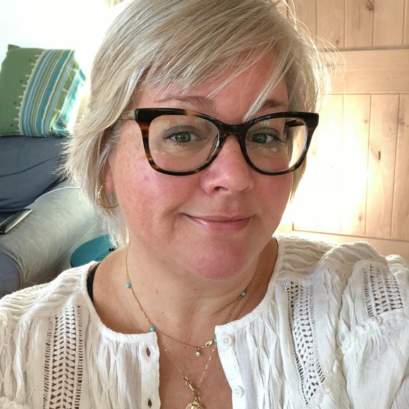 Meet your Posher, Kathy - Picture 1 of 1